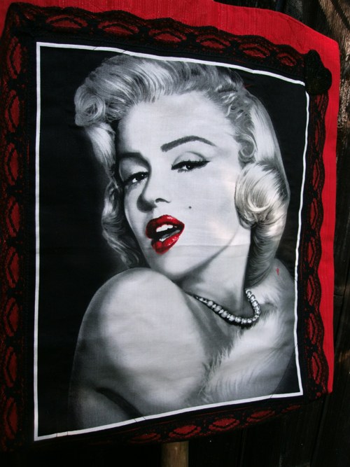 Marylin v krajce černé — foto 2
