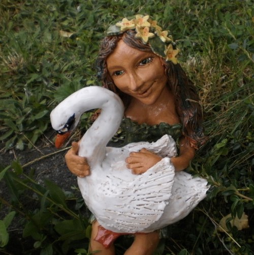 Vodnice Diana,s labutí,37cm — foto 3