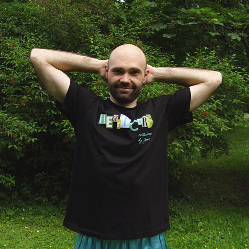 Černé pánské tričko HEARTCORE — foto 2
