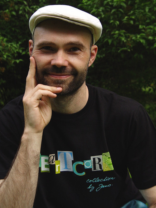 Černé pánské tričko HEARTCORE — foto 3