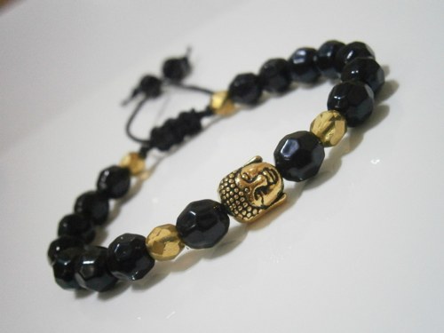 Elegantní náramek s buddhou (macramé) — foto 2