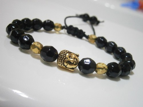 Elegantní náramek s buddhou (macramé) — foto 4