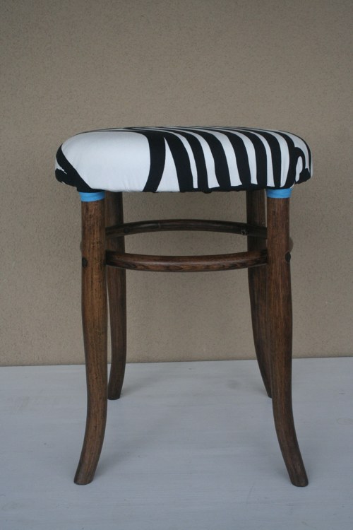 STOLIČKA THONET čalouněná — foto 2