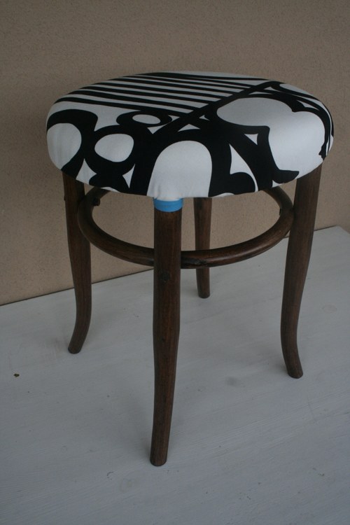 STOLIČKA THONET čalouněná — foto 5