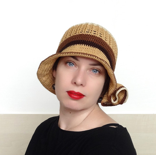 Miss ráda mlsá - variabilní klobouk — foto 3