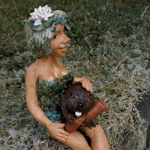 Vodnice Zorka s bobrem,37cm — foto 5