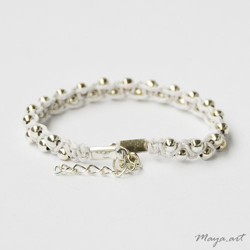 Bílý náramek "MACRAME BRACELET" — foto 2