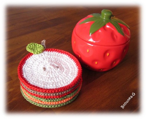 Háčkované podšálky tutti frutti — foto 2