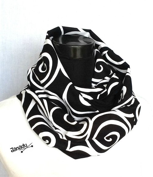 Nákrčník "Spirály" — foto 2