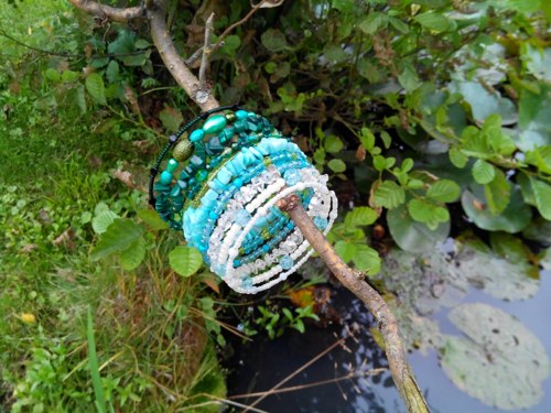 S křišťálem, amazonitem a malachitem — foto 3