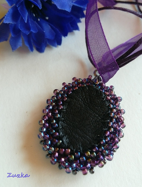"Hematite Medallion" náhrdelník — foto 4