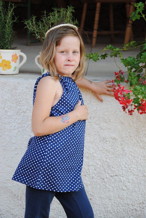 Modré šatky s puntíkem , vel. 3-6 roky — foto 2