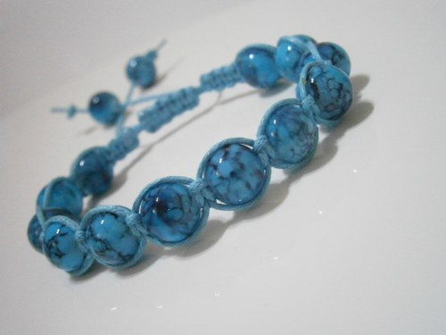 Tyrkysový náramek (macramé/shamballa) — foto 2