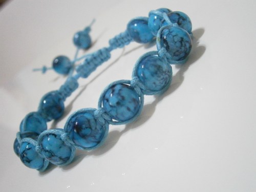Tyrkysový náramek (macramé/shamballa) — foto 4