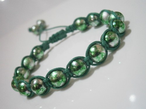 Do zelena...náramek (macramé/shamballa) — foto 3