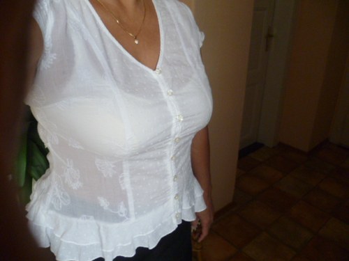 Vyšívaná halenka — foto 3