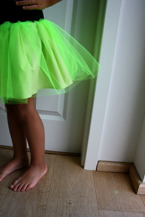 Sukýnka ZELENÝ PUNTÍK (pas 46 cm +) — foto 3