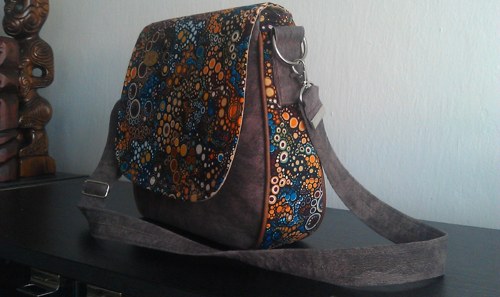 Bublinková crossbody — foto 3