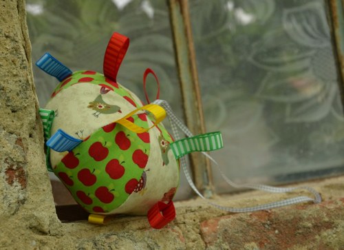 Létající balonek jablíčkový... — foto 2