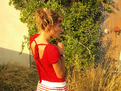 Červeno bílé šaty — foto 6