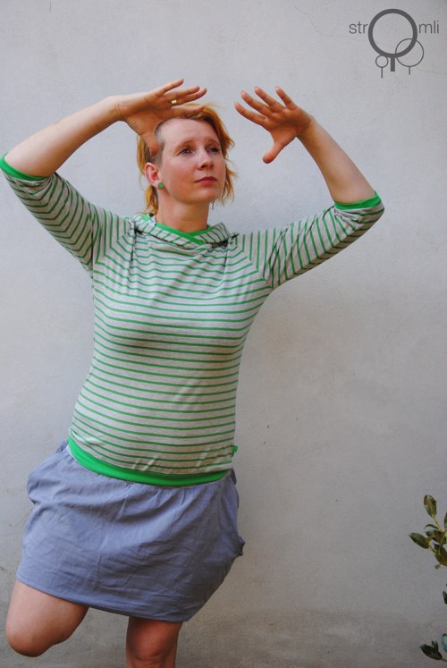 Pruhované s kapucí, vel. S — foto 3