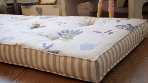 Futon levandule + proužek — foto 4