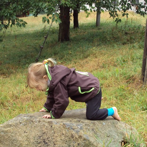 Rostoucí softshell. bundička — foto 3