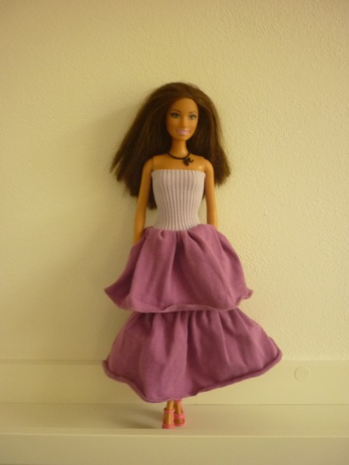 Šaty na panenku Barbie — foto 2