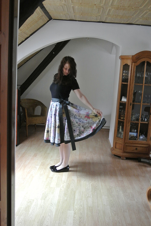 Madam Sukně Kolová — foto 6