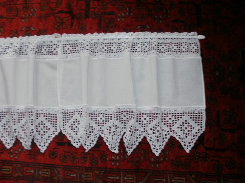 Dvě záclonky s látkou_ — foto 2