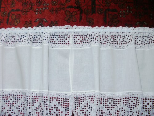 Dvě záclonky s látkou_ — foto 4