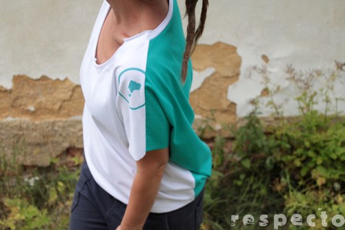 Triko oversized ............ M - L — foto 3