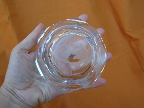 Broušený popelník — foto 2