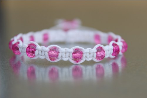 Něžnost sama.. Náramek makramé/shamballa — foto 4