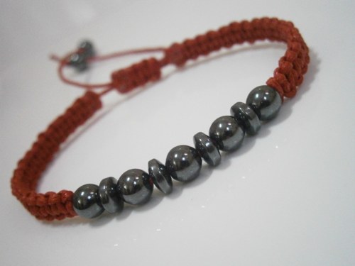 Náramek s Hematitem - červený (macramé) — foto 3