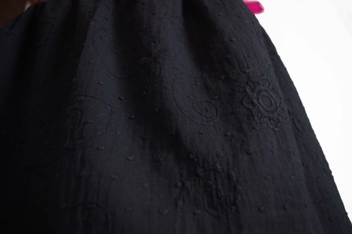 V zajetí černých květin — foto 2