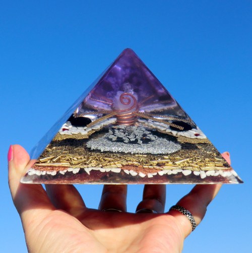 Pyramid * Rovnováha Čarodějky — foto 2