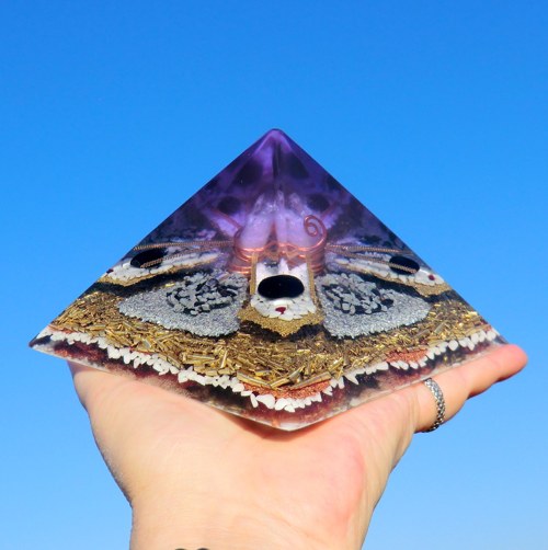 Pyramid * Rovnováha Čarodějky — foto 4