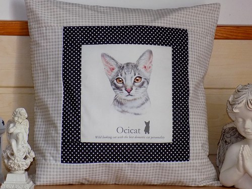 Polštářek s kočičkou (Ocicat) — foto 2