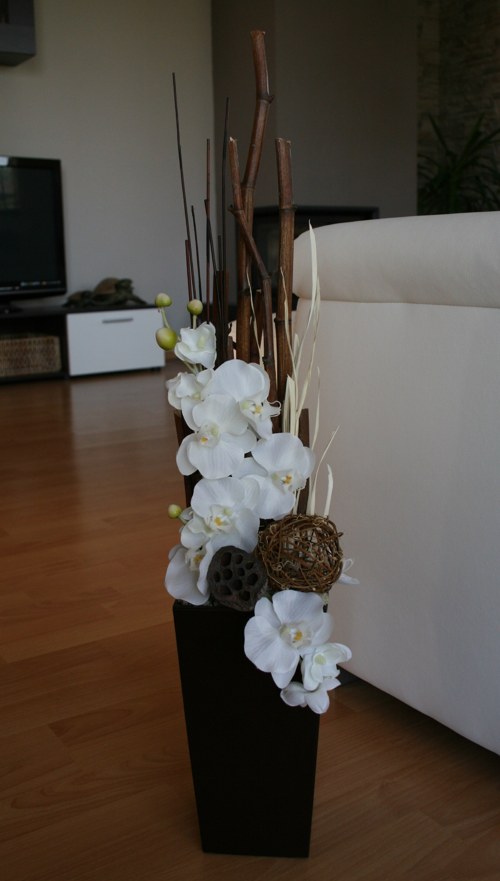 Aranžmá s orchidejemi v hnědobílé — foto 5