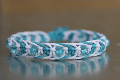 Nebeské pohlazení.. Náramek macramé — foto 3
