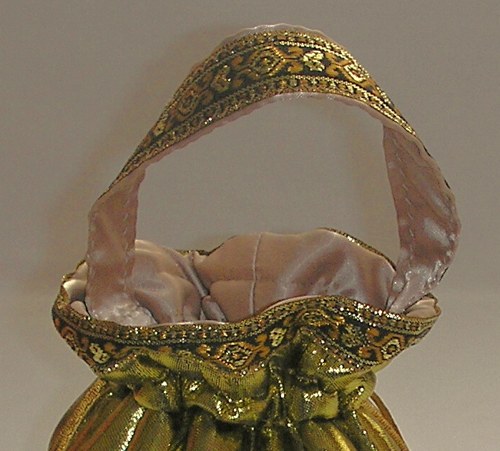 Kabelka Pompadour "Zlatá" — foto 2