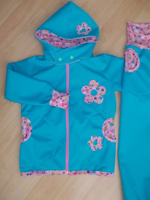 Softshellová Souprava velikost 122 Skladem — foto 2