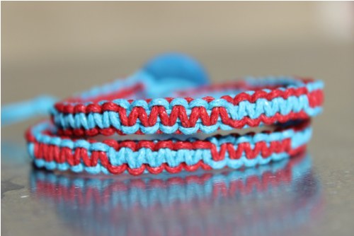 Ať jsem vidět... ;) Dvojřadý náramek macramé — foto 3