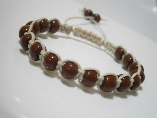 Hnědo-béžový náramek (macramé) - Unisex — foto 2