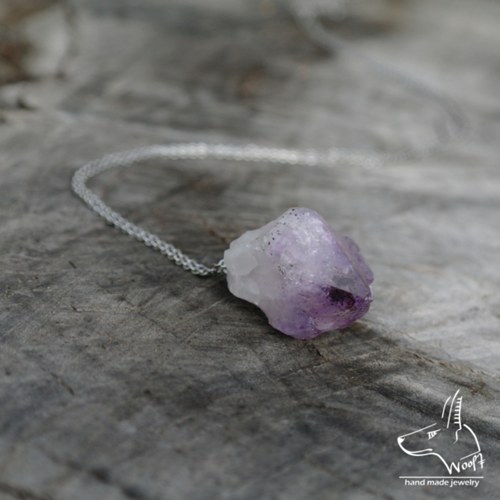 Ametystový náhrdelník – rought crystal — foto 2