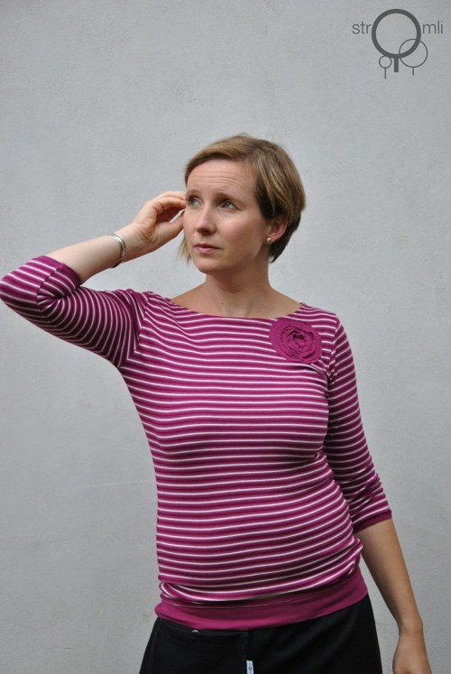 Lila pruhy s aplikací, vel. S — foto 2