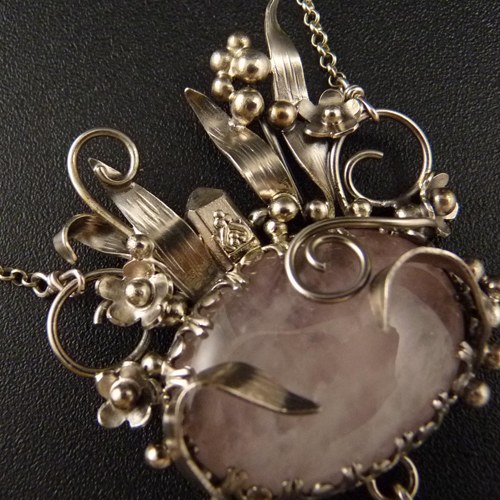 Bydlím si v trávě..amulet — foto 2