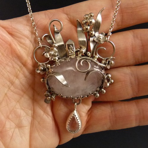 Bydlím si v trávě..amulet — foto 4
