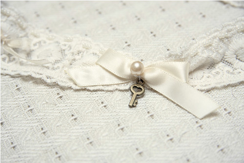 Něžný podvazek Ivory — foto 2